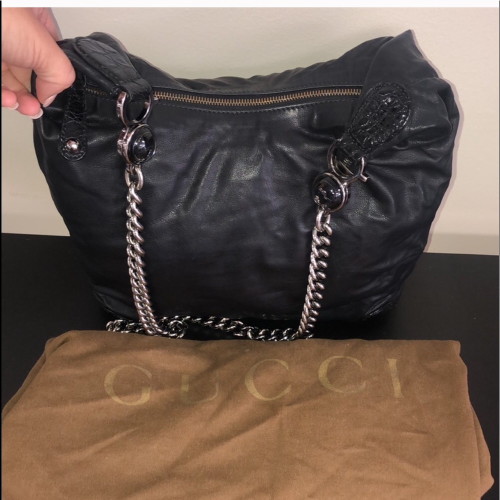 😍Beautiful Authentic Gucci leather purse.😍